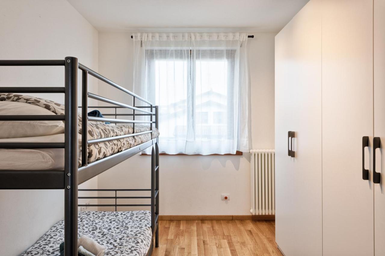 Casa Alessandro Con Piscina Lago Di Garda Salionze Kültér fotó