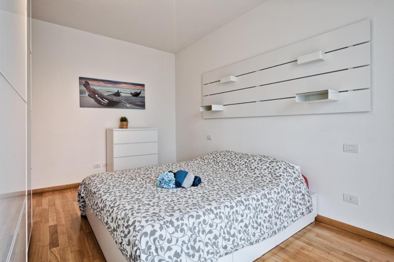 Casa Alessandro Con Piscina Lago Di Garda Salionze Kültér fotó