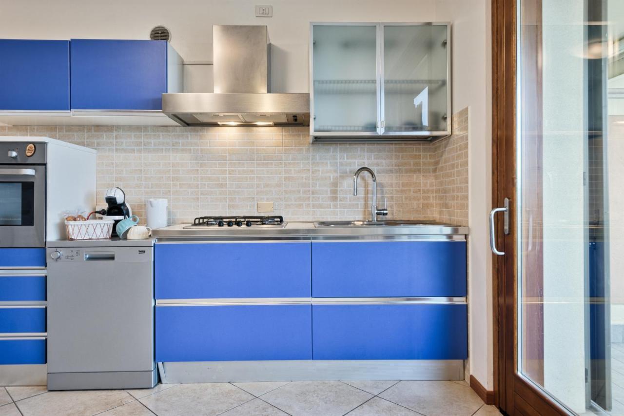 Casa Alessandro Con Piscina Lago Di Garda Salionze Kültér fotó