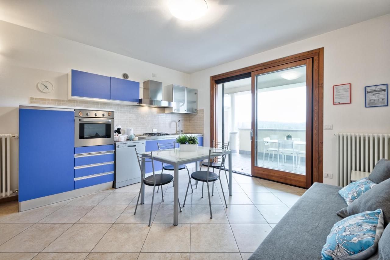 Casa Alessandro Con Piscina Lago Di Garda Salionze Kültér fotó