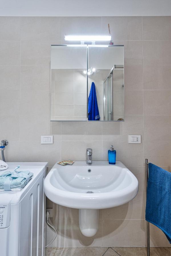 Casa Alessandro Con Piscina Lago Di Garda Salionze Kültér fotó