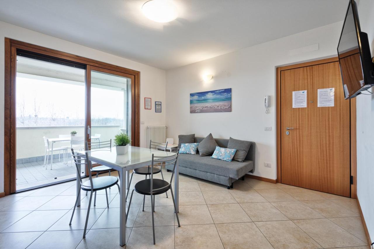 Casa Alessandro Con Piscina Lago Di Garda Salionze Kültér fotó