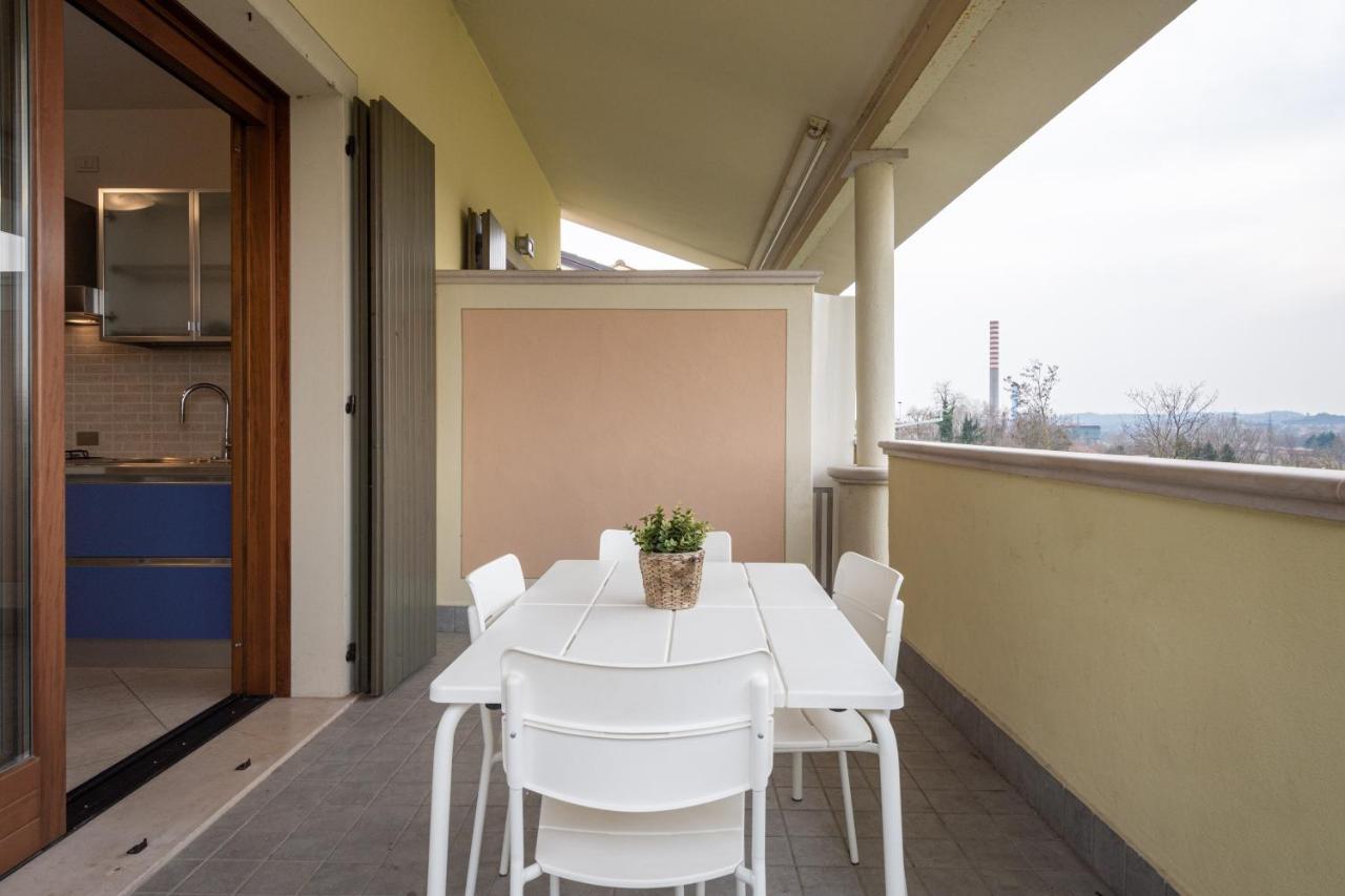Casa Alessandro Con Piscina Lago Di Garda Salionze Kültér fotó